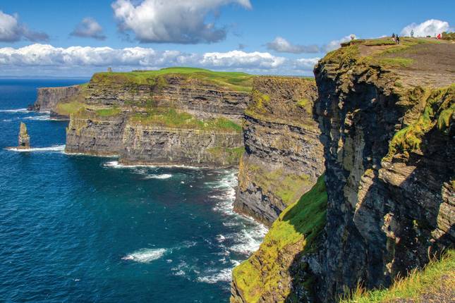 Countryside of the Emerald Isle (Dublin to Ennis) (2025)