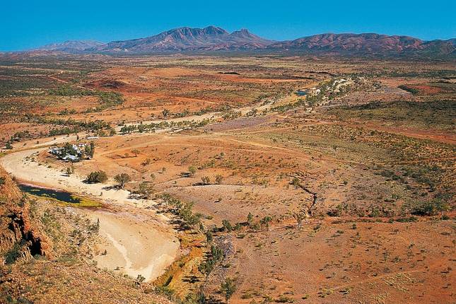 Experience the Red Center Tour