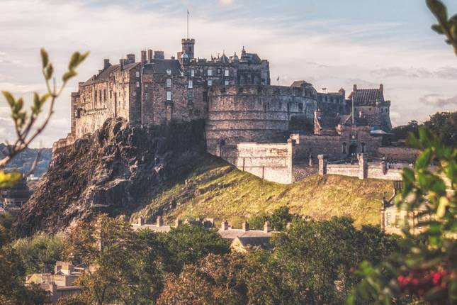 British Landscapes featuring England, Scotland and Wales (Edinburgh to London) (2025)