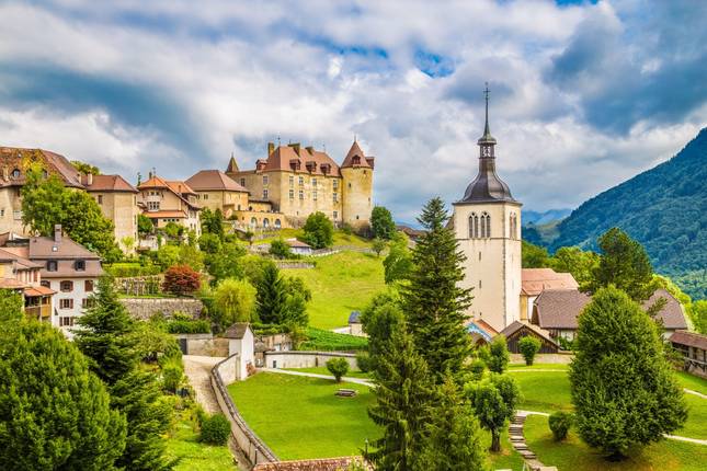 Lisbon to Zurich (13 destinations)