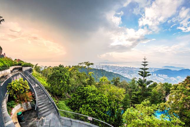 Malaysia Up Close: From Streets to Peaks