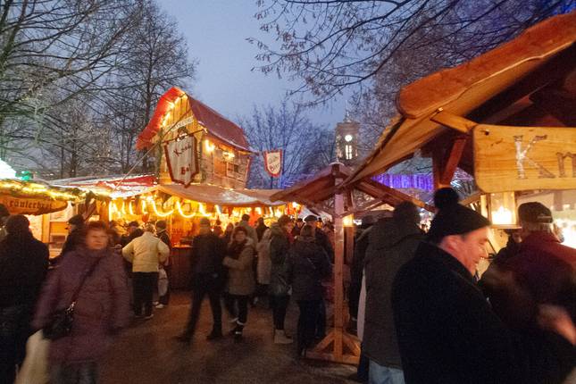 Christmas in Poland: From Warsaw to Krakow