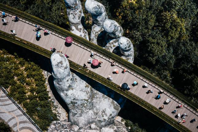 Complete Vietnam: 14 Days Expedition - Super save