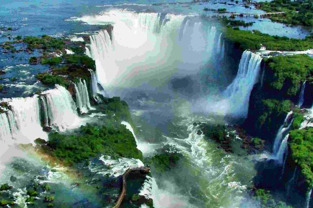 Argentina : Iguazú Falls Highlights – 2 days
