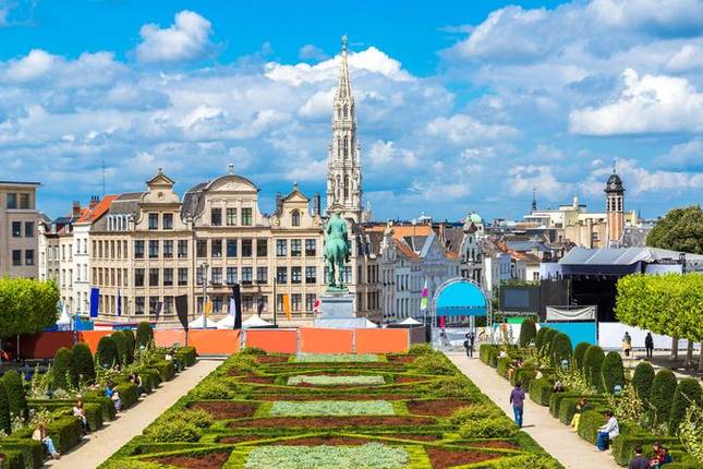 The treasures of the north through Holland and Belgium (port-to-port cruise)