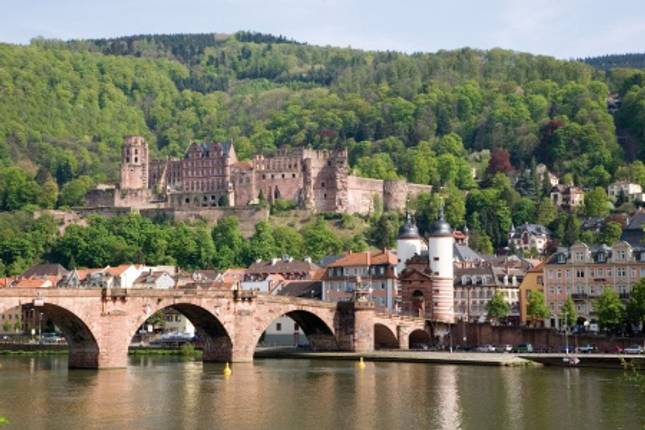 Christmas along the Rhône - Between traditions, historical discoveries, and indulgent moments (port-to-port cruise)