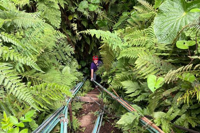 Creatures & Coves: Galapagos Active