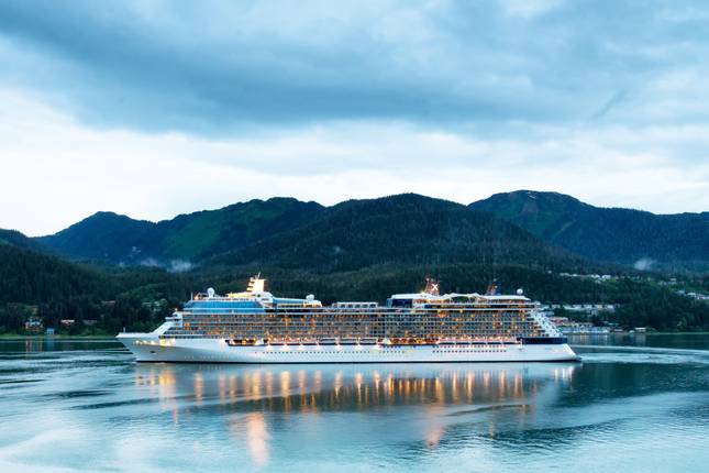 Majestic Rockies & Alaskan Cruise 2026 - 16 Days (18 destinations)