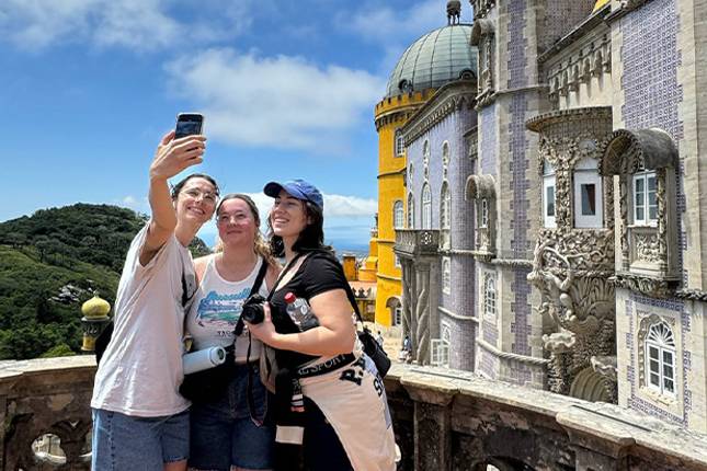 Spain & Portugal: Tapas & Traditions 2026