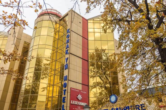 Experience Kazakhstan - Nature, nomads & yurts