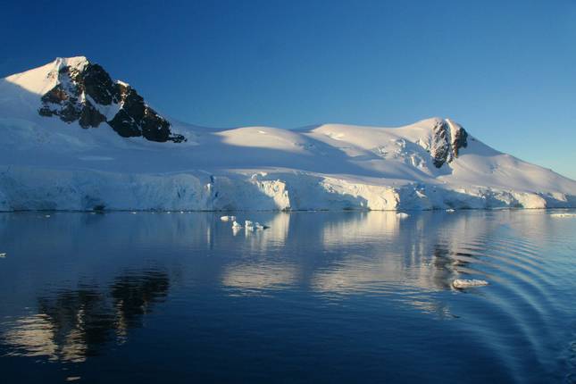 Antarctic Express: Fly the Drake, Operated by Quark