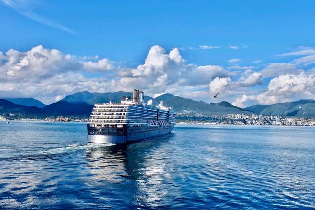Rockies and Alaskan Adventure Vancouver → Fairbanks (2027)