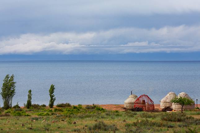 Premium Kazakhstan and Kyrgyzstan (9 destinations)