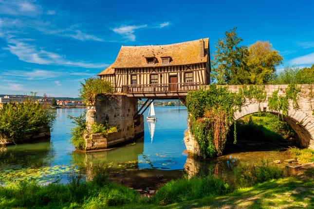 Ultimate France (2028) (Bordeaux to Arles, 2028)
