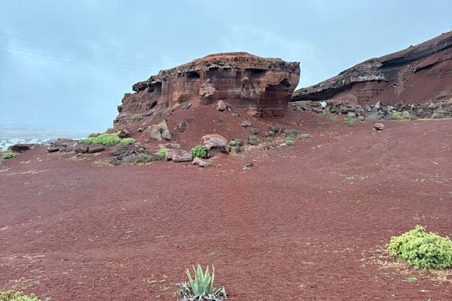 Lanzarote: From Crater to Beach