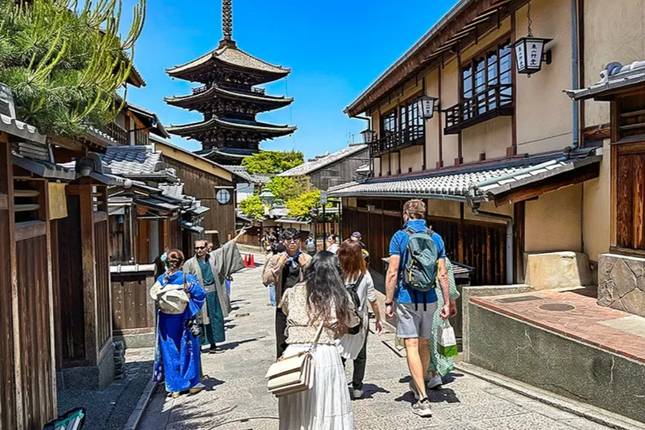 8 Day Discover Japan Freely: Tokyo, Kyoto & Osaka