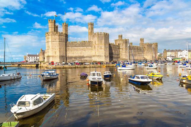 United Kingdom, Ireland and Northern France (33 destinations)
