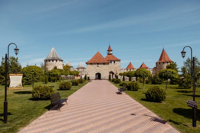 Discover Transnistria: Tighina Fortress & Tiraspol city