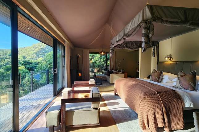 3 day Botlierskop Garden Route Glamping and Whale Coast Safari with Private transfers