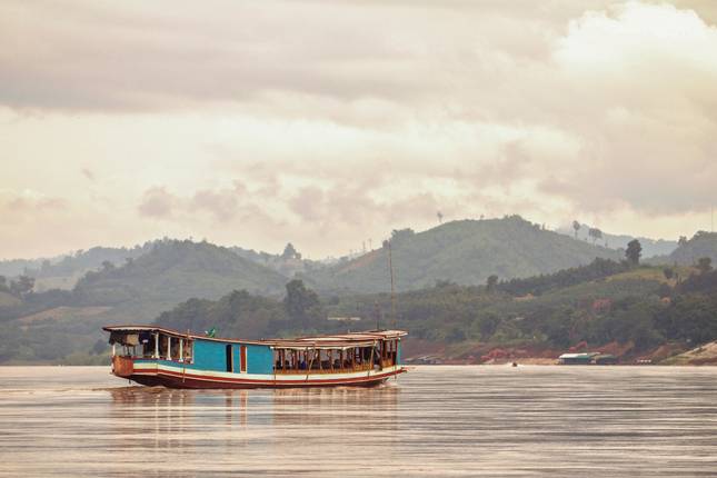 Laos: Sunrises & Street Food