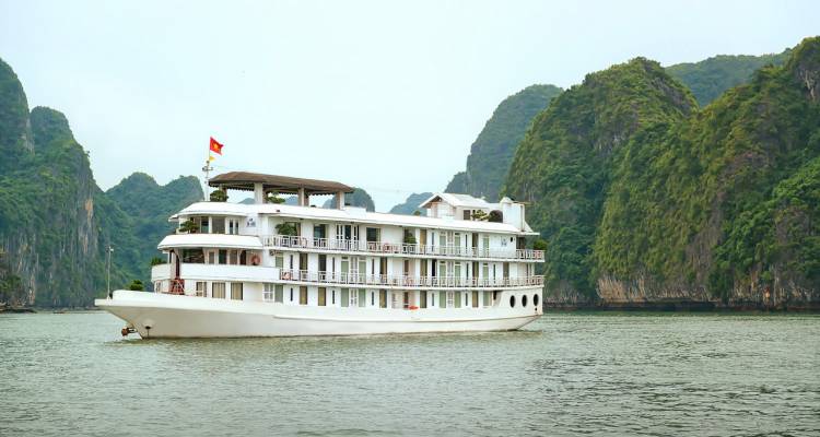 Hanoi - La Vela Classic 5Days/4Nights - Legend Travel Group