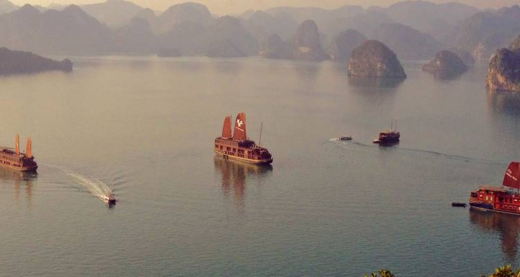 Three Kingdoms of Indochina Vietnam, Cambodia and Laos (Ho Chi Minh City to Ho Chi Minh City) - Collette