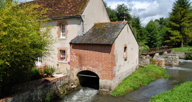 Headwater - Rivers and Chateaux of the Loire Walk - Exodus Travels