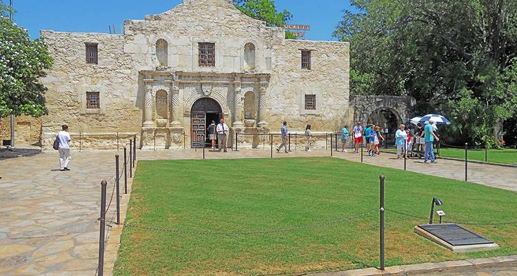 Spotlight on San Antonio featuring the San Antonio Stock Show & Rodeo (2018) - Collette