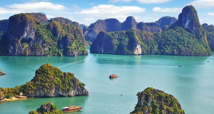 Cruise on the Mekong from Hanoi to the Temples of Angkor plus 4-day post-cruise program Hanoi and Halong Bay - CroisiEurope River Cruises