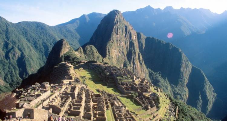 Inca Trail Express & Rainbow Mountain 7D/6N - Bamba Experience