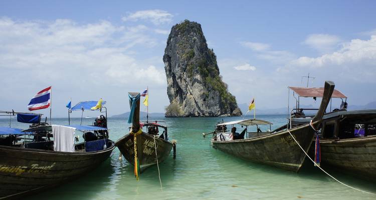 Thai Island Flexi Hopper - Busabout