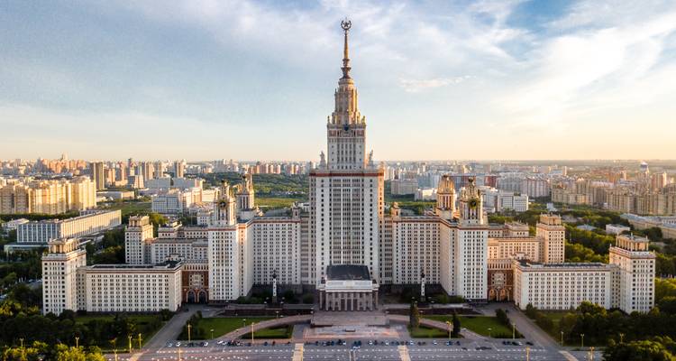 Scandinavia & Russia Plus (Start Berlin, End Warsaw, 23 Days) - Contiki