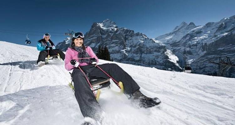Meet Us There - Interlaken Winter - Smart Trip