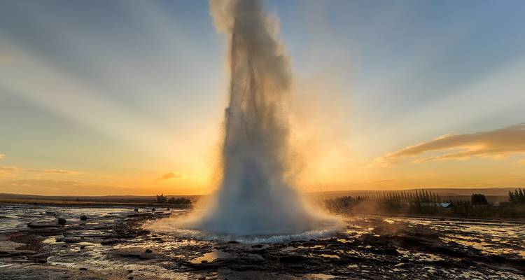 6 Day Winter Package | South Coast, East Fjords, Ice Caves and Myvatn Area Guided Exploration with Flights from Akureyri - Guide to Iceland