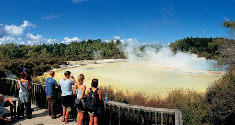 Waitomo Caves, Wai-O-Tapu and Hobbiton multi-day tour from Auckland finish Auckland winter - Headfirst Travel