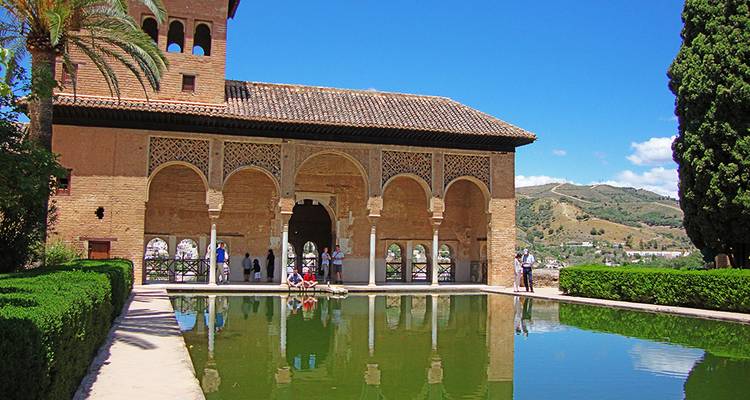 Spain's Classics (Madrid to Barcelona) (Standard) - Collette