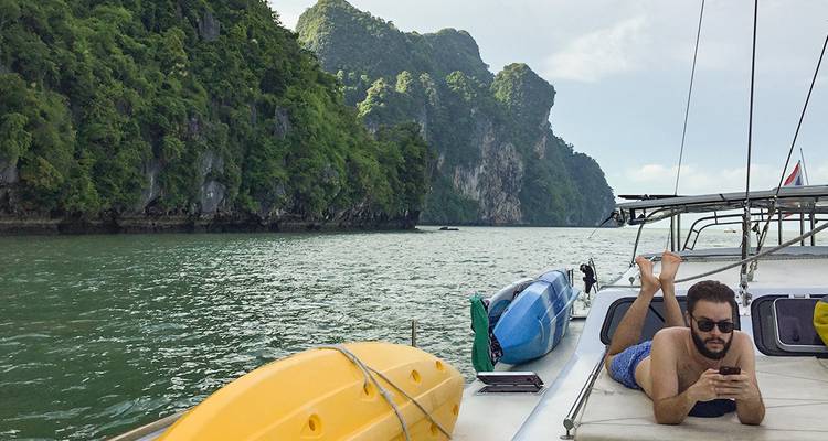 Sail Phuket to Ko Phi Phi (4 Days) (from Phuket to Ko Phi Phi) - Intrepid Travel