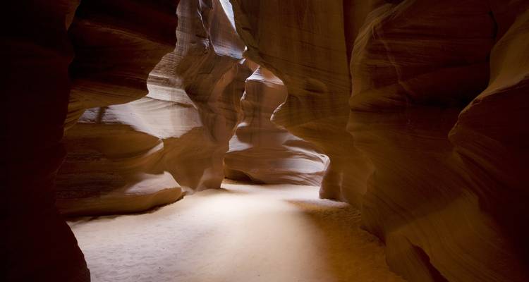 nizhóní, nizhóní yeeʼ ANTELOPE CANYON & LAKE POWELL - New Way Horizon Travel