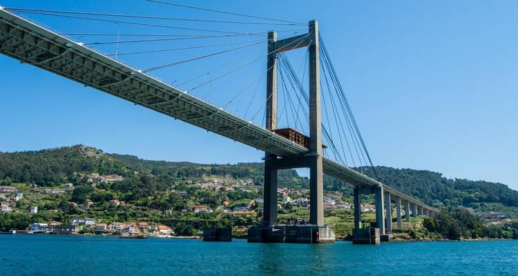 Northern Spain & Galicia 8 day tour from Barcelona. (Bus Train) (from Barcelona to Madrid) - Julia Travel