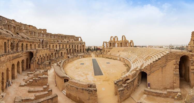 Vista panorámica del antiguo anfiteatro romano.