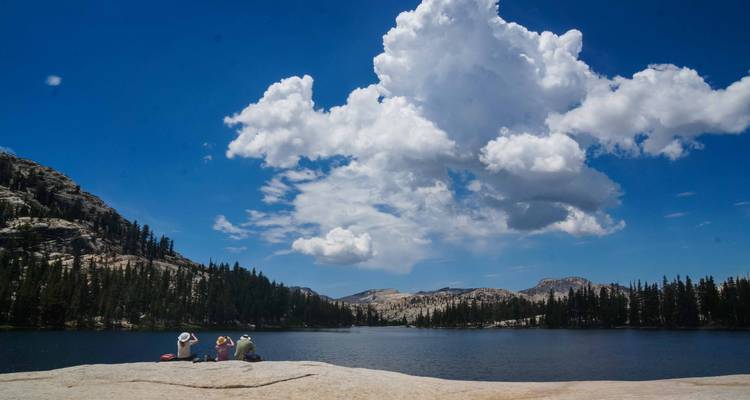 Yosemite High Country Basecamp Day Hiking - International Alpine Guides