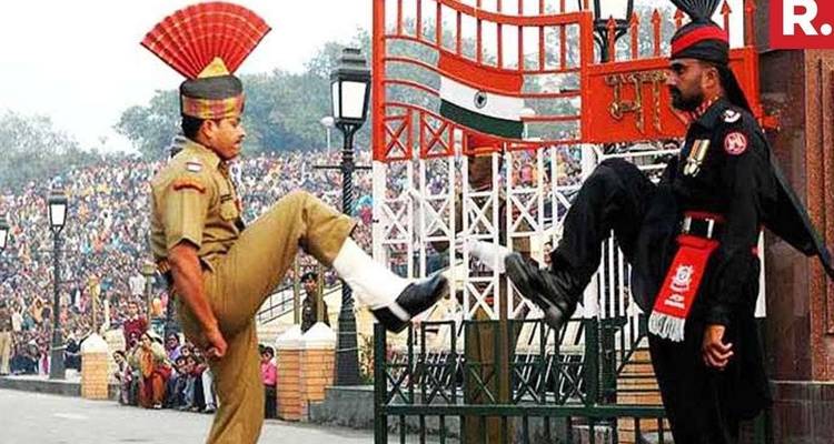 Soldaten beim traditionellen Wachwechsel.