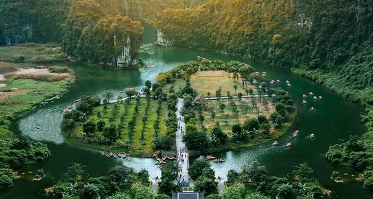 Viet Nam Impressed With 5 Days 4 Nights( From Hanoi To Ninh Binh)-SIC TOUR - Victoriatour and General Commercial Company Limited