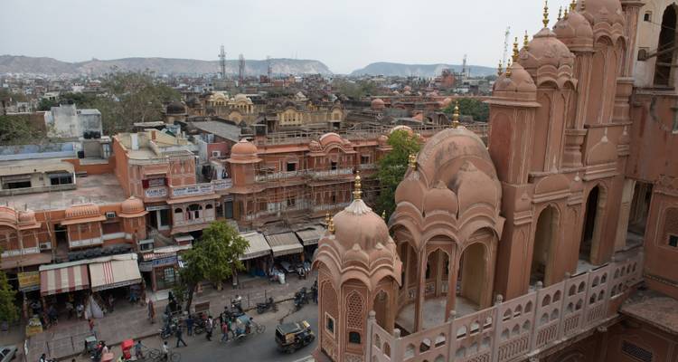 View of Hawa Mahal and Jaipur city.