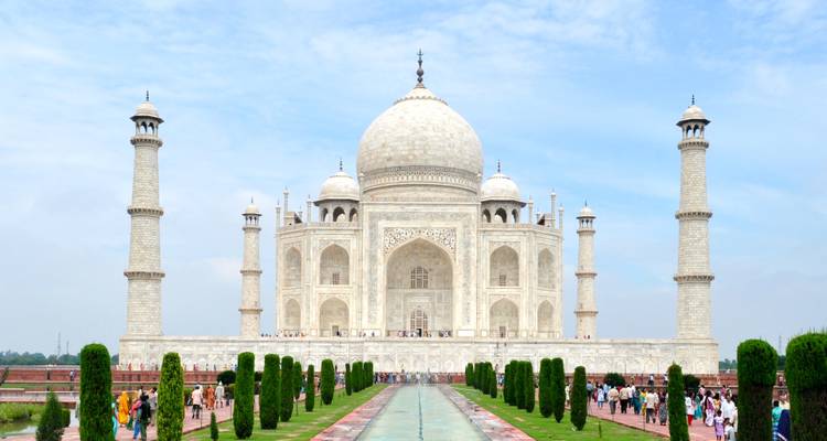 Taj Mahal mit Poolspiegelung