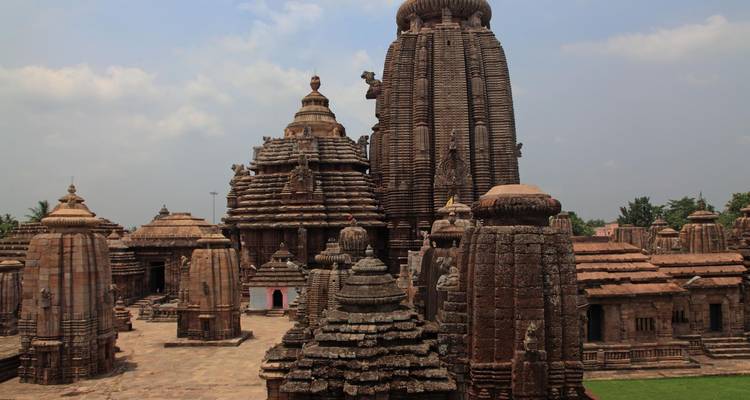 Lingaraj Temple complex with multiple stone structures.