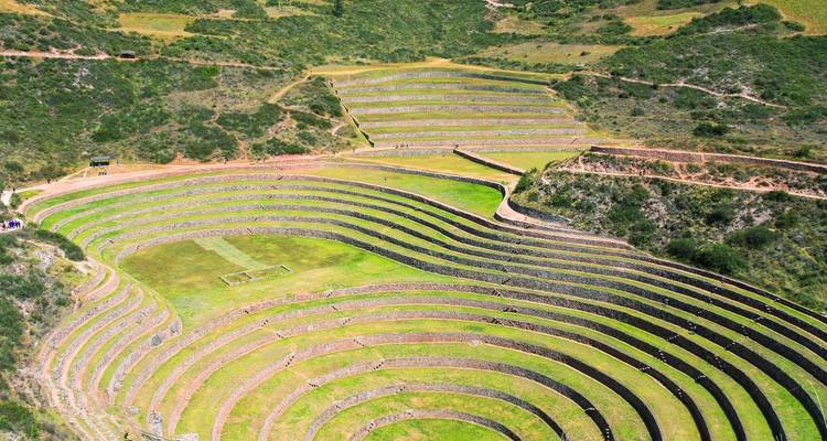Luchtfoto van de landbouwterrassen van Moray.