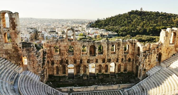 Odéon d'Hérode Atticus avec vue sur la ville, Athènes, Grèce.