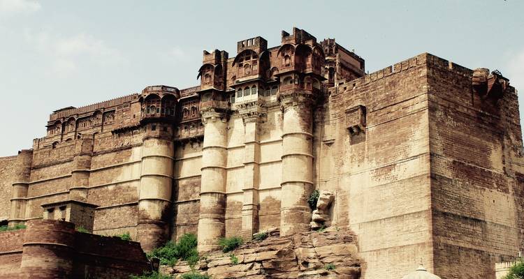 Mehrangarh Fort in Jodhpur met historische architectuur.