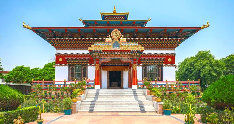 Wunderschön geschmückter buddhistischer Tempel